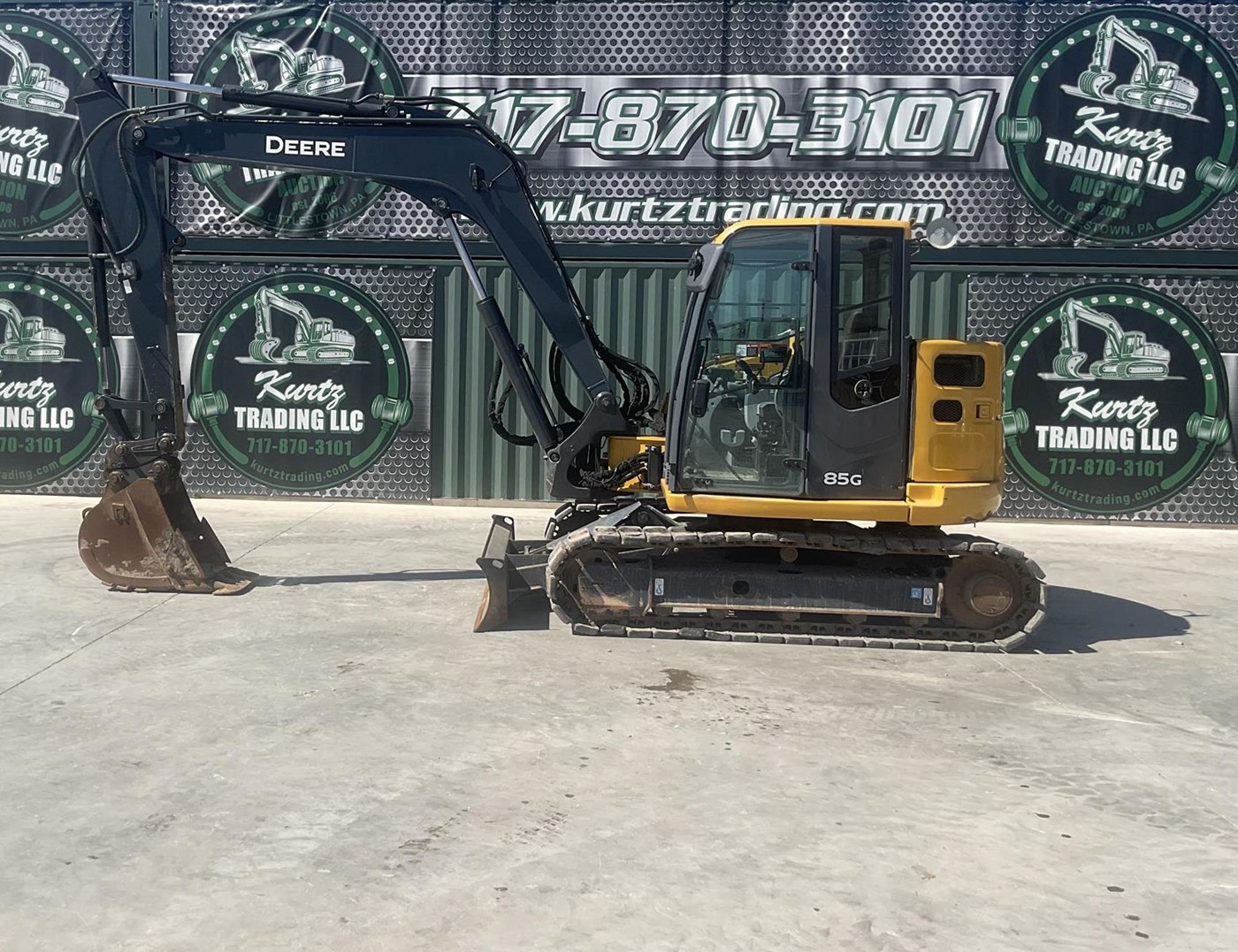 2022 John Deere 85G excavator